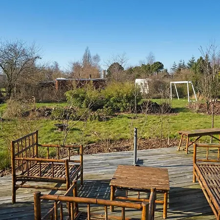Beautiful In With Wifi And 3 Bedrooms Vakantiehuis