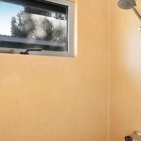 Beautiful In With Wifi And 3 Bedrooms *